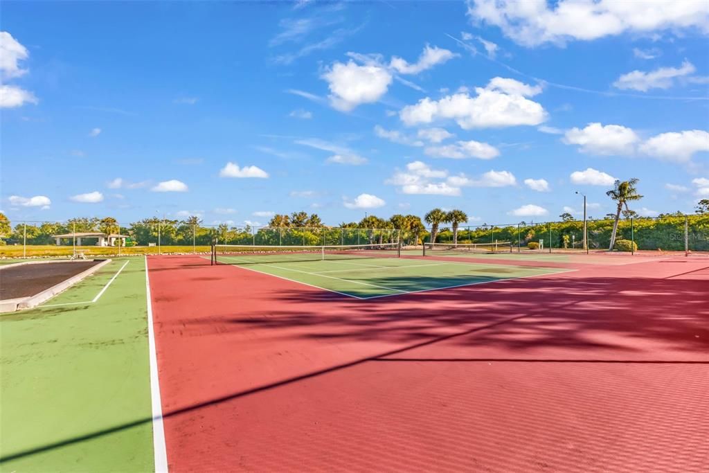 待售: $135,000 (2 贝兹, 2 浴室, 1153 平方英尺)