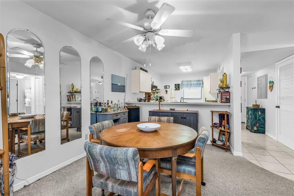 待售: $135,000 (2 贝兹, 2 浴室, 1153 平方英尺)