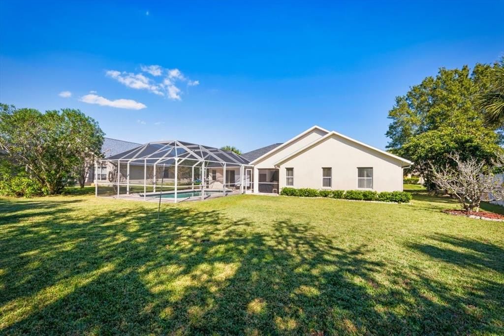 Active With Contract: $360,000 (3 beds, 2 baths, 2033 Square Feet)