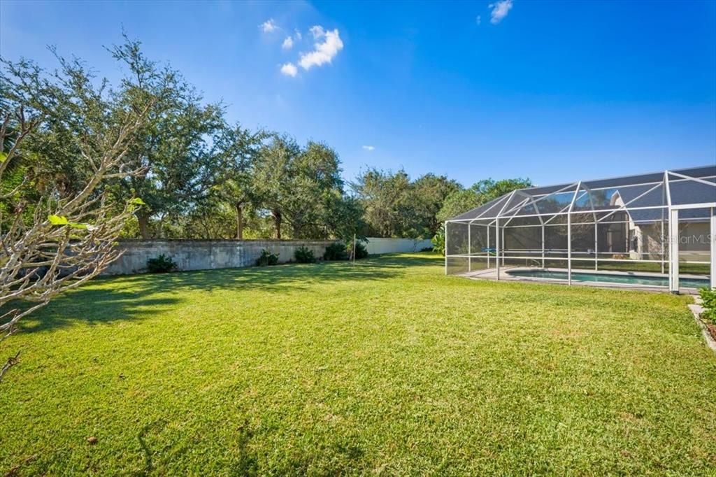 Active With Contract: $360,000 (3 beds, 2 baths, 2033 Square Feet)