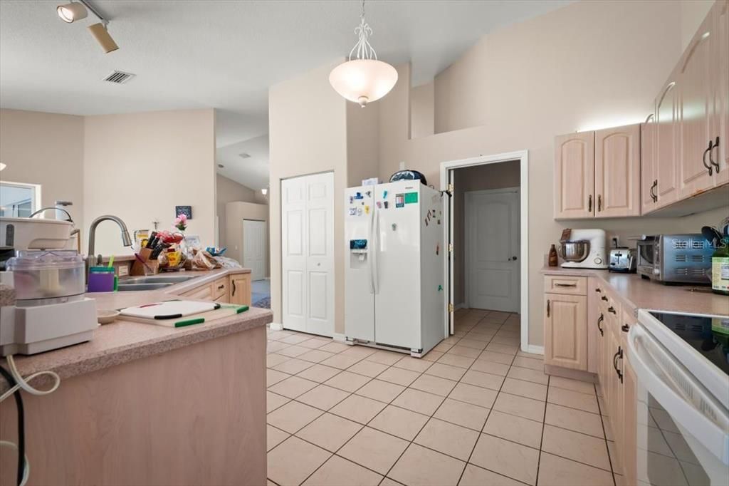 Active With Contract: $360,000 (3 beds, 2 baths, 2033 Square Feet)