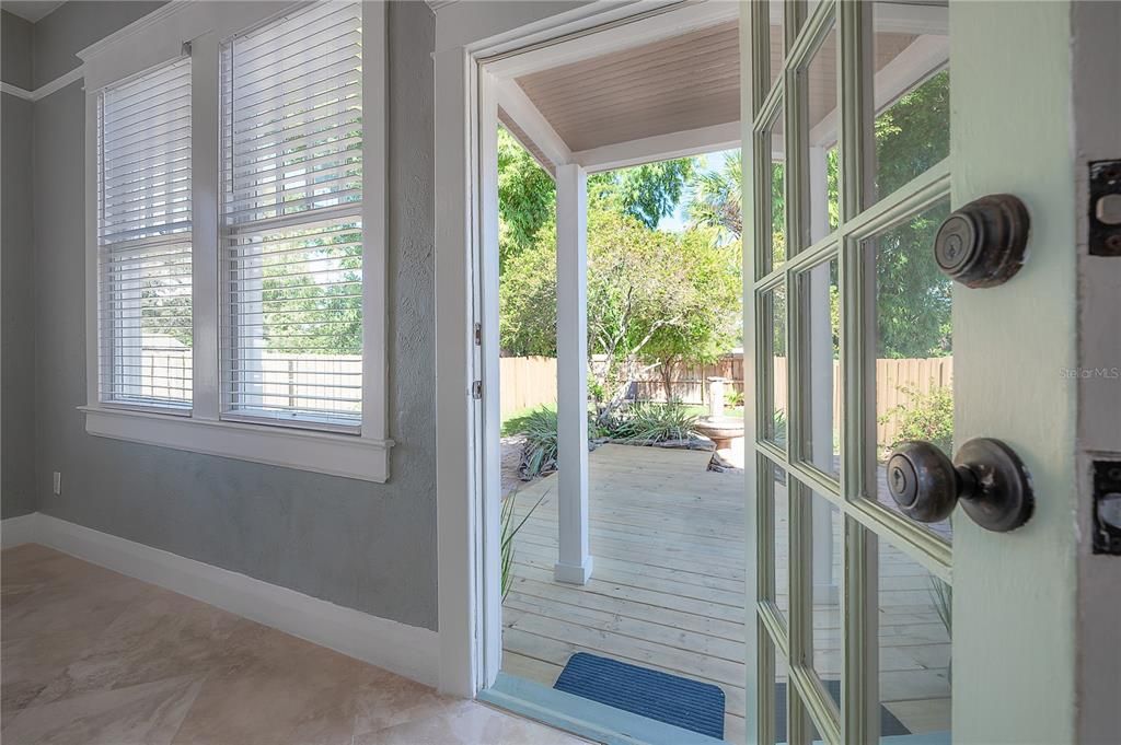 Active With Contract: $550,000 (3 beds, 1 baths, 1452 Square Feet)