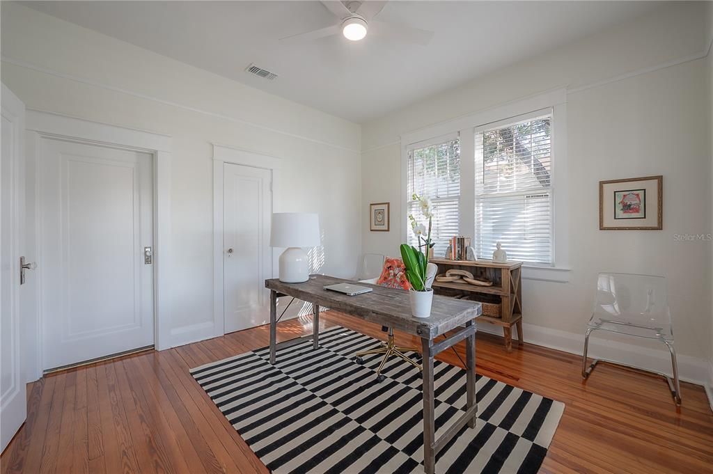 Active With Contract: $550,000 (3 beds, 1 baths, 1452 Square Feet)