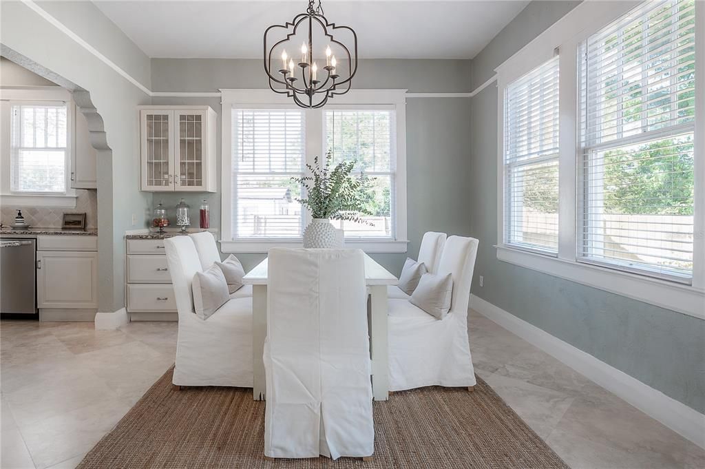 Active With Contract: $550,000 (3 beds, 1 baths, 1452 Square Feet)