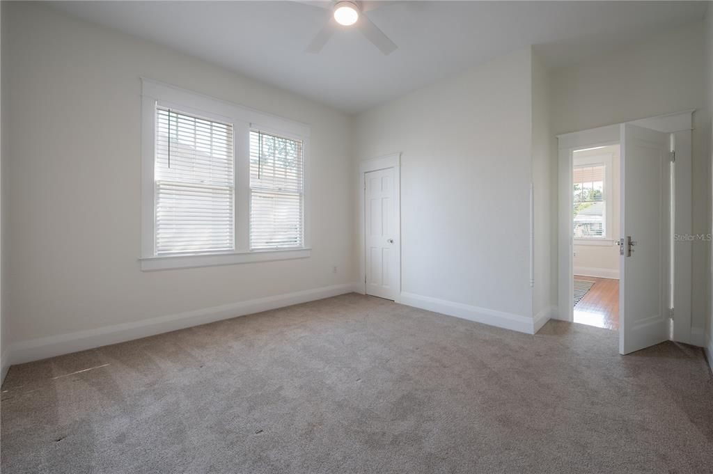 Active With Contract: $550,000 (3 beds, 1 baths, 1452 Square Feet)