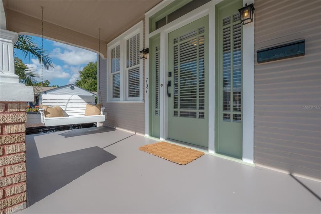 Active With Contract: $550,000 (3 beds, 1 baths, 1452 Square Feet)