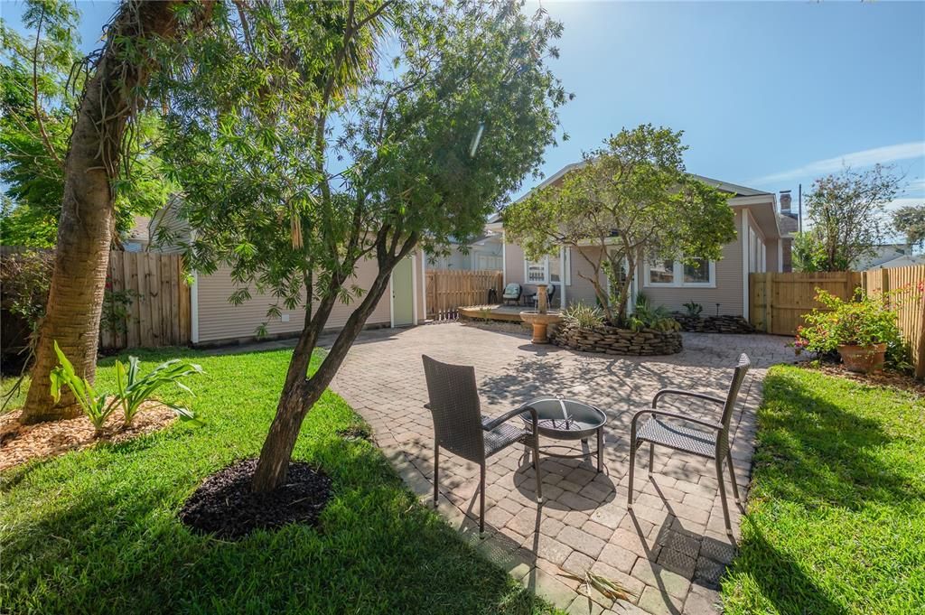 Active With Contract: $550,000 (3 beds, 1 baths, 1452 Square Feet)