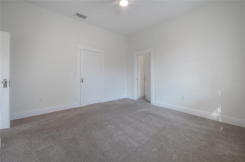 Active With Contract: $550,000 (3 beds, 1 baths, 1452 Square Feet)