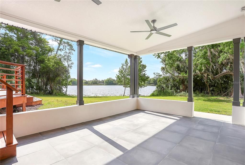 For Sale: $850,000 (5 beds, 4 baths, 4395 Square Feet)