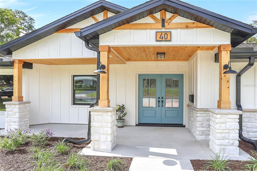 For Sale: $850,000 (5 beds, 4 baths, 4395 Square Feet)