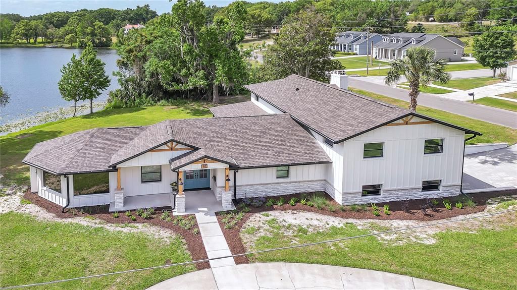 For Sale: $850,000 (5 beds, 4 baths, 4395 Square Feet)