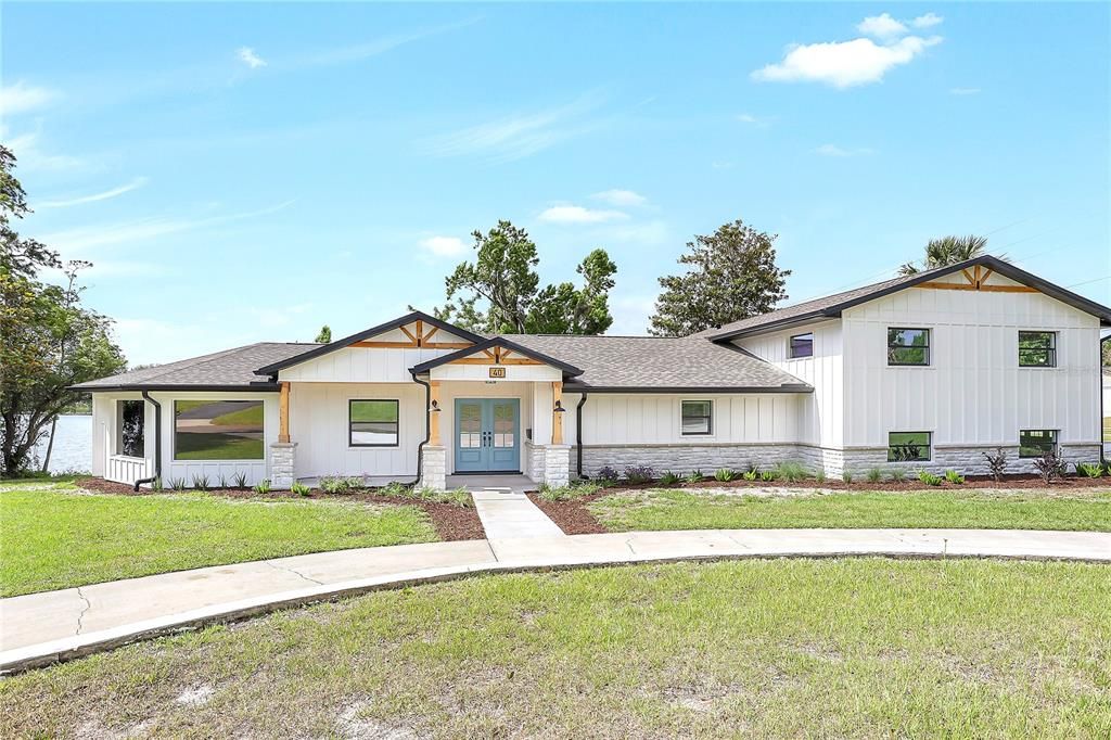 For Sale: $850,000 (5 beds, 4 baths, 4395 Square Feet)