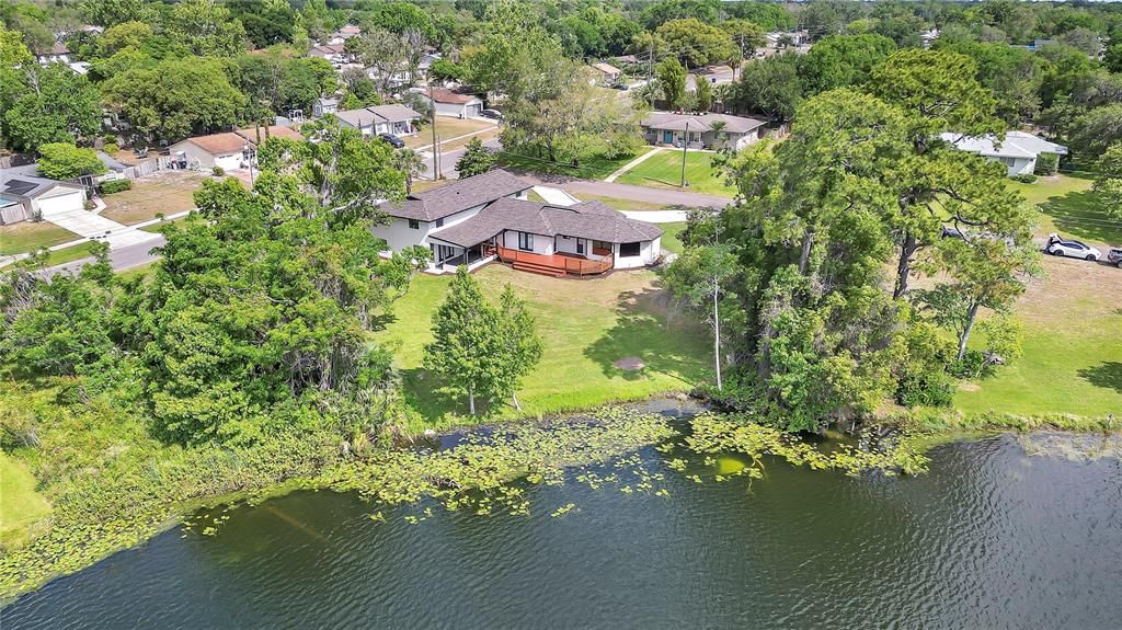 For Sale: $850,000 (5 beds, 4 baths, 4395 Square Feet)