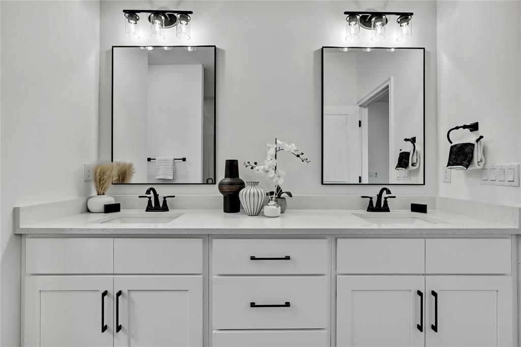 待售: $434,900 (4 贝兹, 3 浴室, 2061 平方英尺)