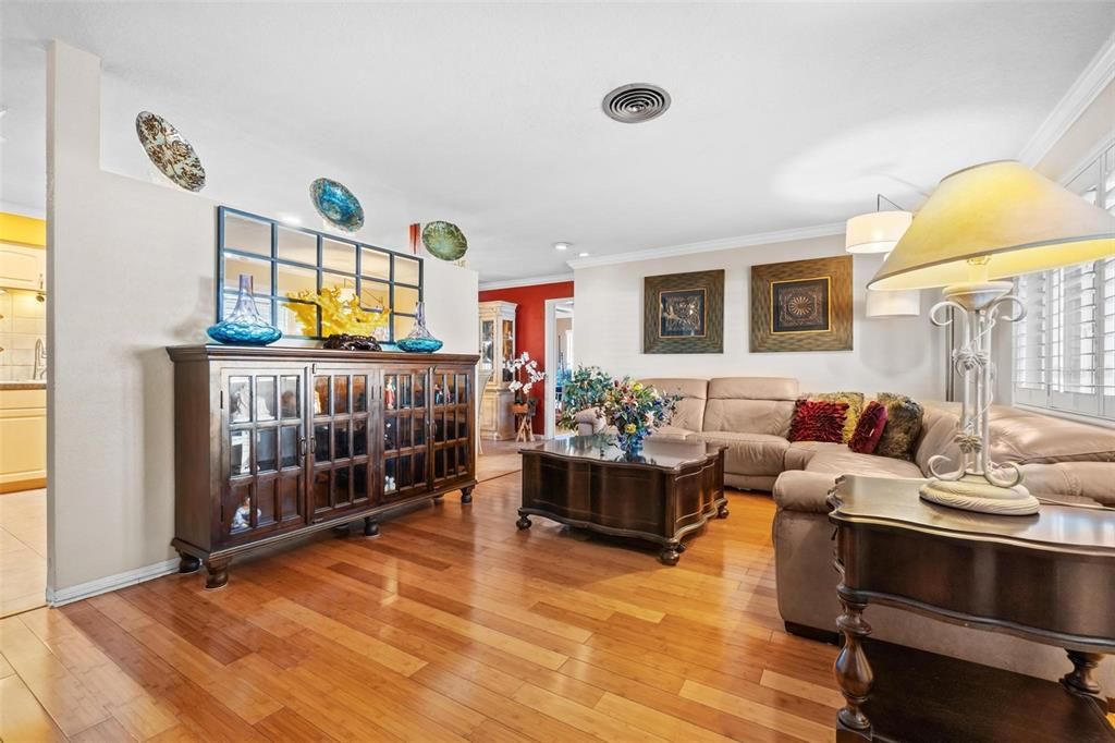 En Venta: $375,000 (3 camas, 2 baños, 1548 Pies cuadrados)