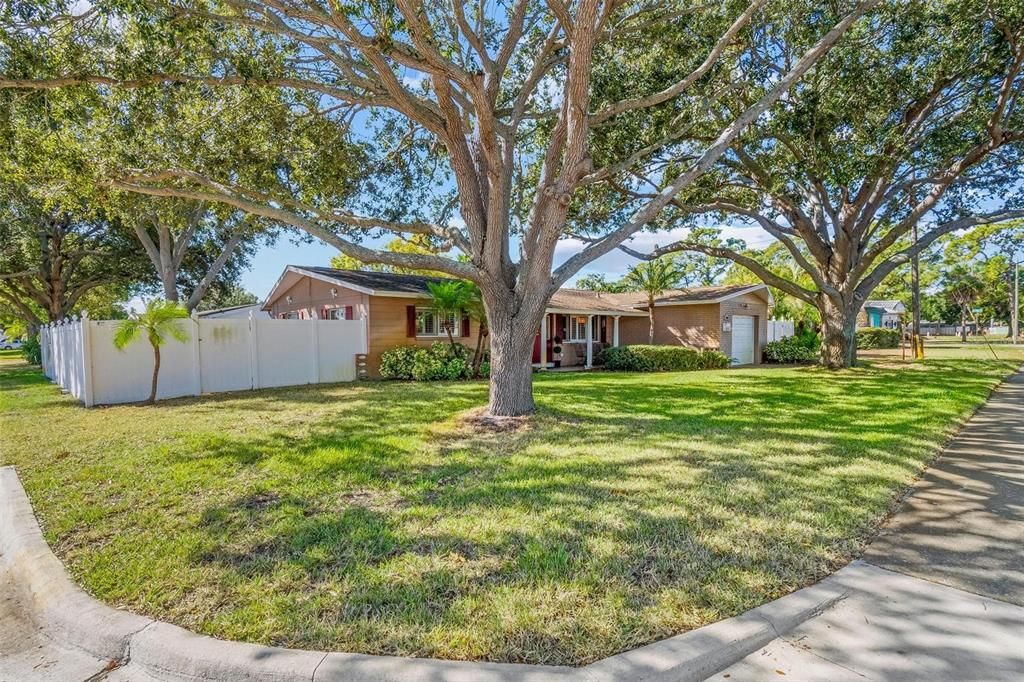 En Venta: $375,000 (3 camas, 2 baños, 1548 Pies cuadrados)