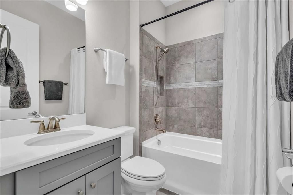 На продажу: $759,000 (3 спален, 3 ванн, 2340 Квадратных фут)