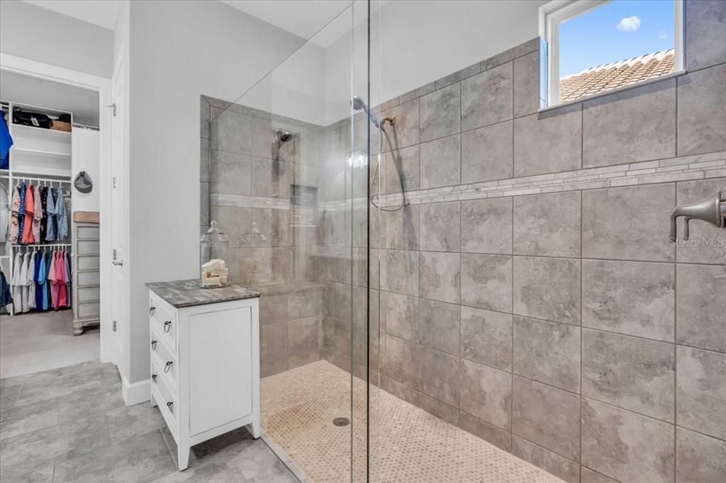 На продажу: $759,000 (3 спален, 3 ванн, 2340 Квадратных фут)