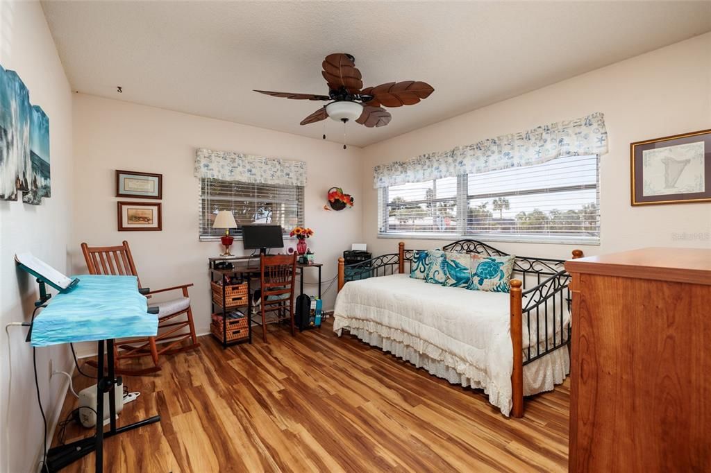 En Venta: $249,000 (2 camas, 2 baños, 1100 Pies cuadrados)