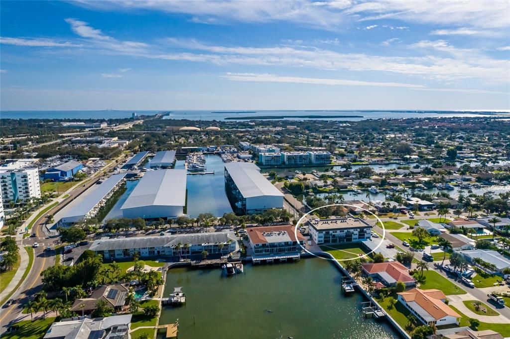 En Venta: $249,000 (2 camas, 2 baños, 1100 Pies cuadrados)