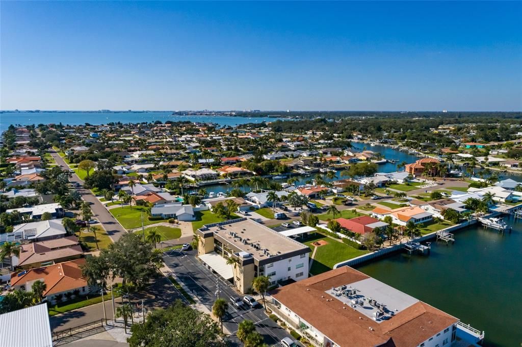 En Venta: $249,000 (2 camas, 2 baños, 1100 Pies cuadrados)