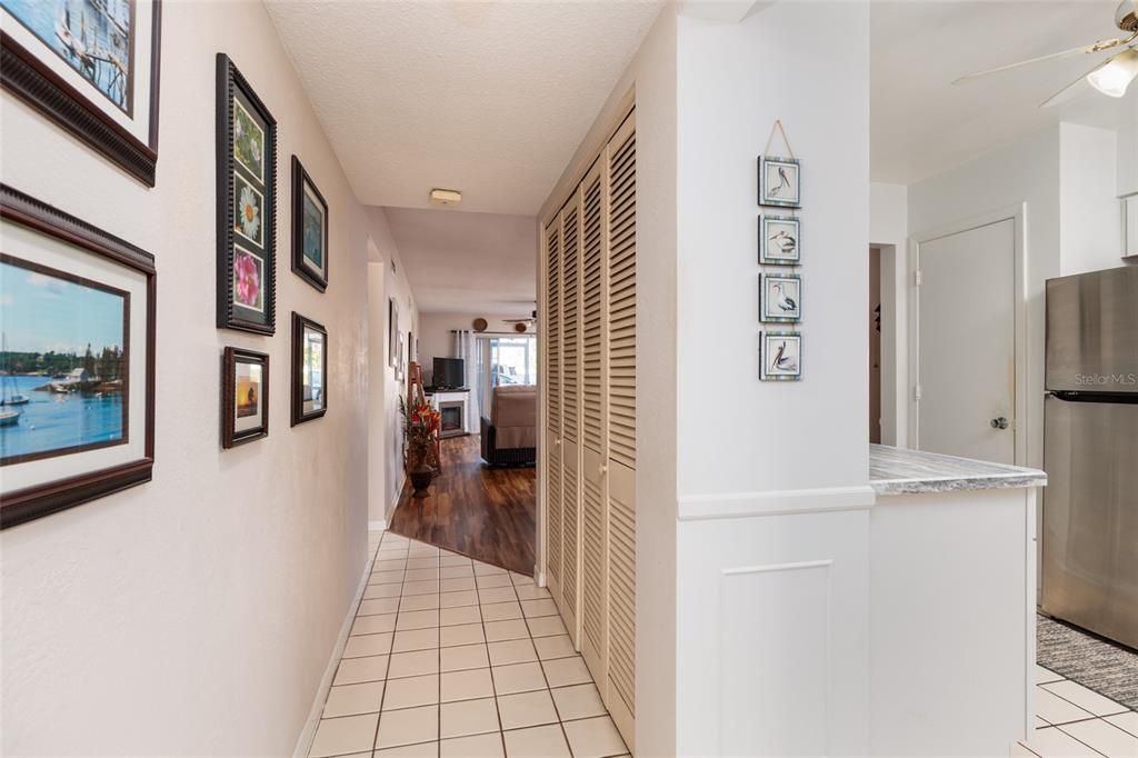 En Venta: $249,000 (2 camas, 2 baños, 1100 Pies cuadrados)