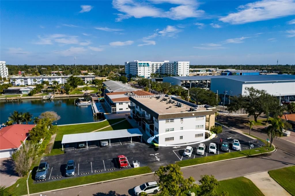 En Venta: $249,000 (2 camas, 2 baños, 1100 Pies cuadrados)