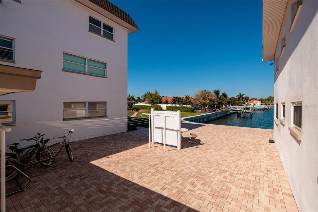 En Venta: $249,000 (2 camas, 2 baños, 1100 Pies cuadrados)