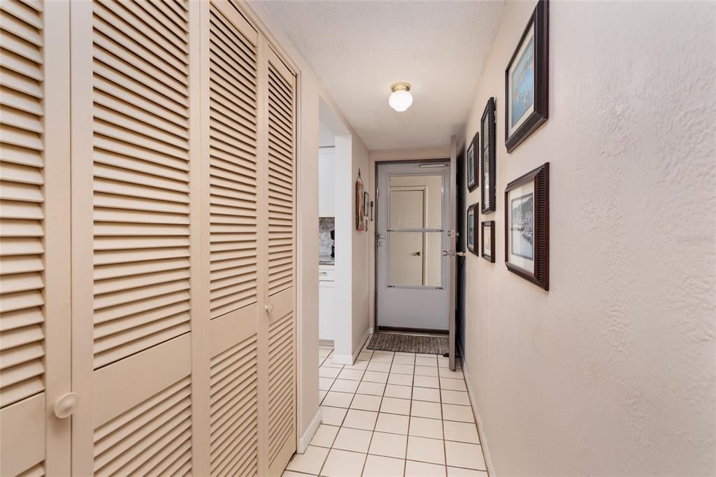 En Venta: $249,000 (2 camas, 2 baños, 1100 Pies cuadrados)