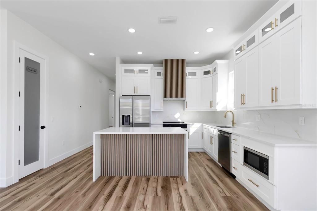 待售: $549,000 (3 贝兹, 2 浴室, 1774 平方英尺)