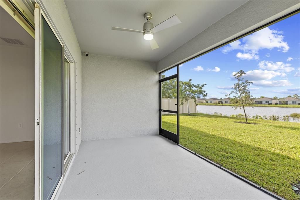 На продажу: $399,999 (4 спален, 2 ванн, 2156 Квадратных фут)