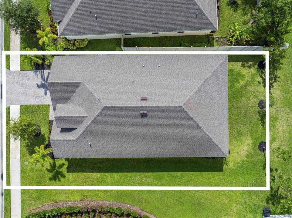 На продажу: $399,999 (4 спален, 2 ванн, 2156 Квадратных фут)