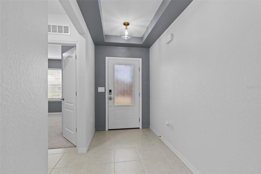 На продажу: $399,999 (4 спален, 2 ванн, 2156 Квадратных фут)