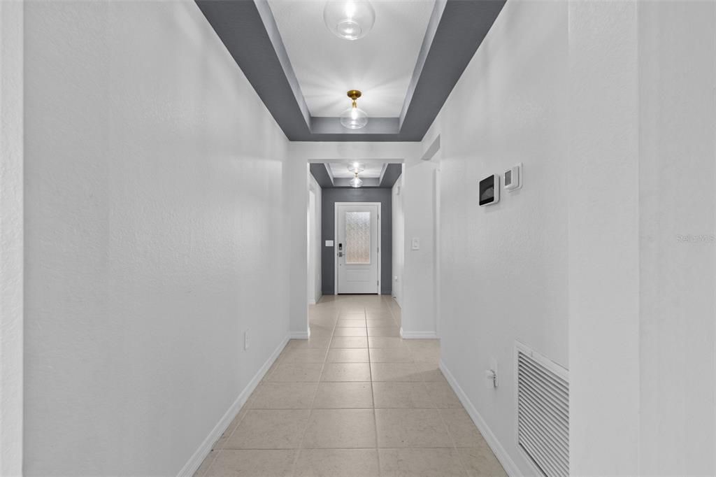 На продажу: $399,999 (4 спален, 2 ванн, 2156 Квадратных фут)