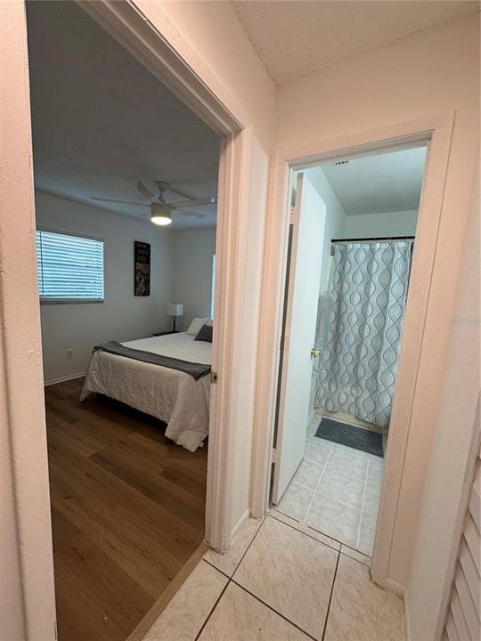 For Rent: $1,400 (2 beds, 1 baths, 742 Square Feet)