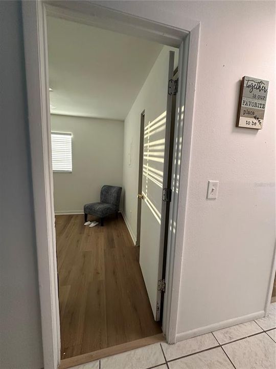 For Rent: $1,400 (2 beds, 1 baths, 742 Square Feet)