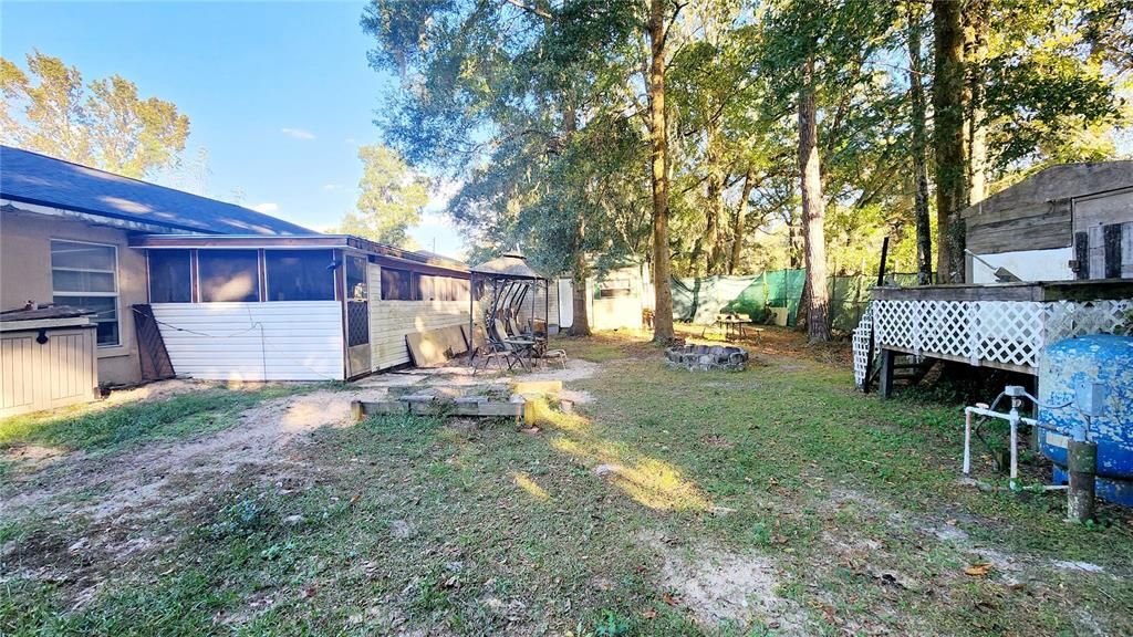 For Sale: $220,000 (3 beds, 2 baths, 1191 Square Feet)