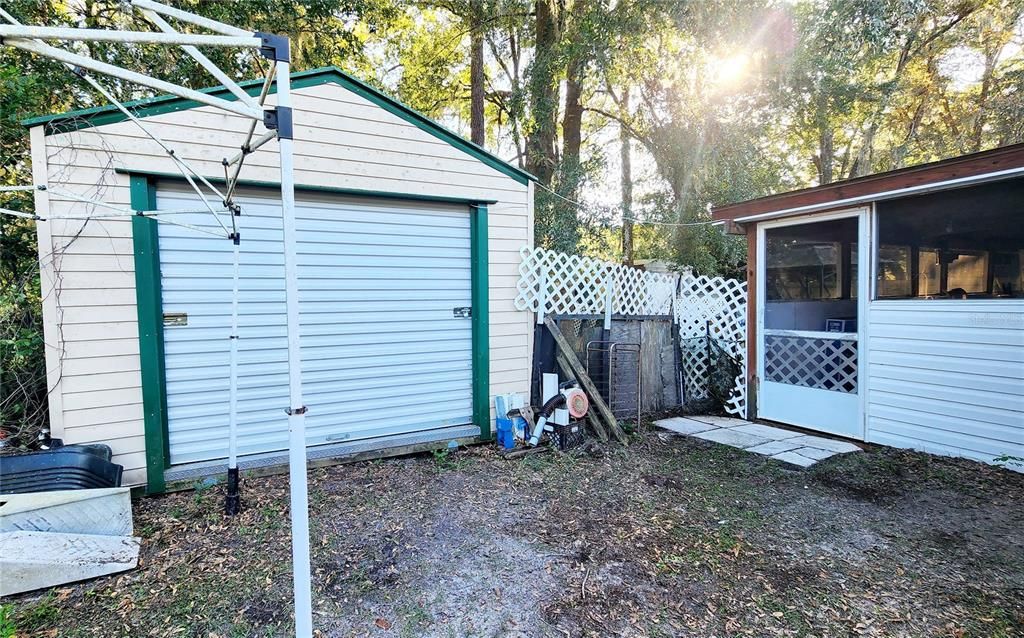 For Sale: $220,000 (3 beds, 2 baths, 1191 Square Feet)