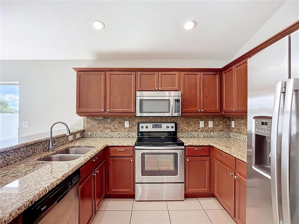 En Venta: $315,000 (3 camas, 2 baños, 1305 Pies cuadrados)