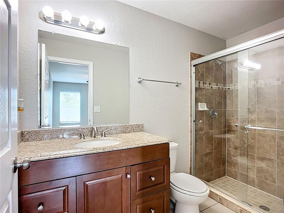 En Venta: $315,000 (3 camas, 2 baños, 1305 Pies cuadrados)