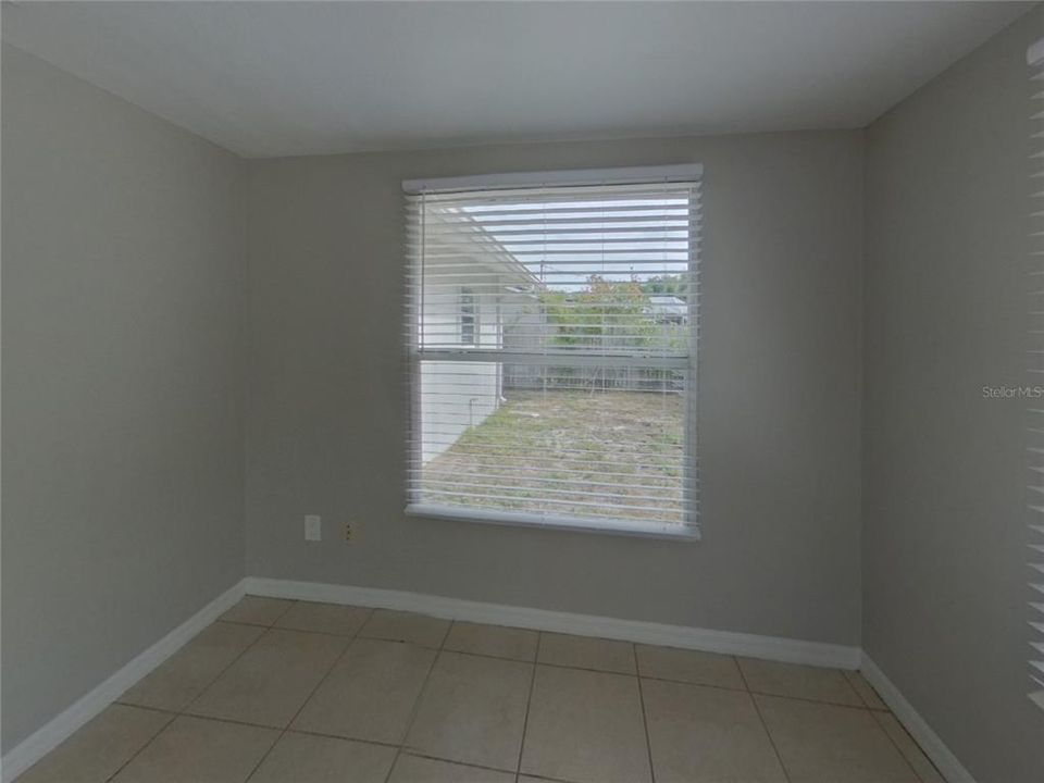 Activo con contrato: $2,319 (3 camas, 2 baños, 1456 Pies cuadrados)