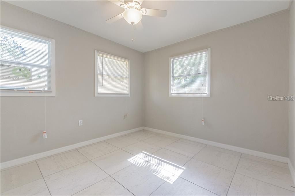 For Rent: $1,600 (2 beds, 1 baths, 625 Square Feet)