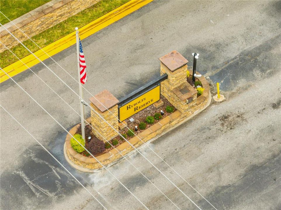 На продажу: $410,000 (4 спален, 2 ванн, 1948 Квадратных фут)