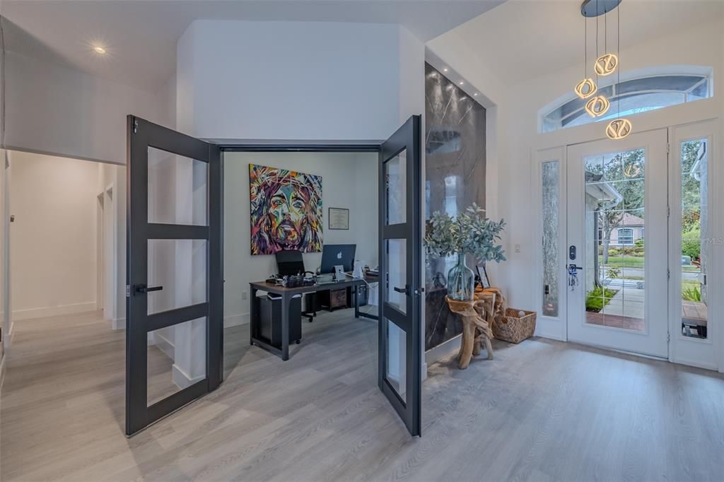 出租: $4,200 (4 贝兹, 3 浴室, 2381 平方英尺)