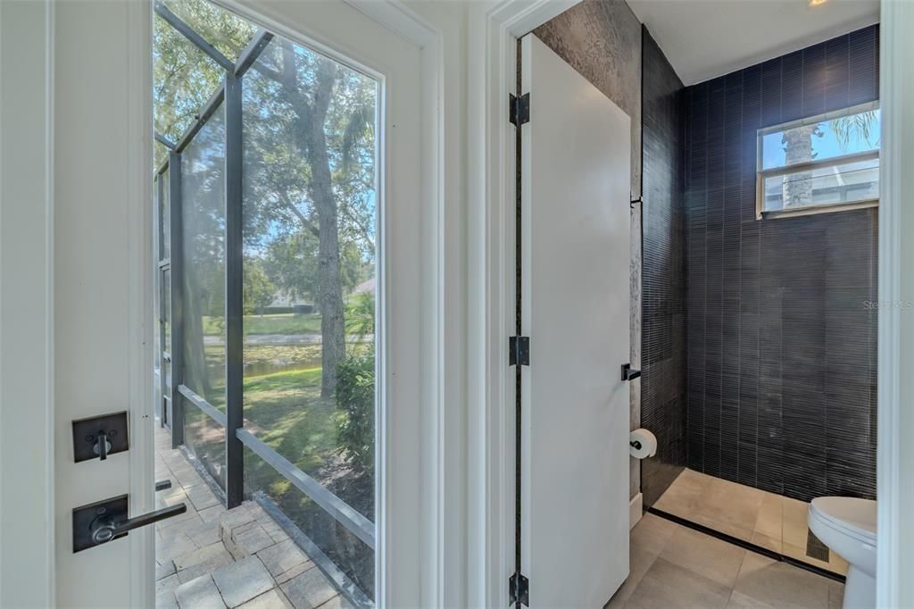 出租: $4,200 (4 贝兹, 3 浴室, 2381 平方英尺)