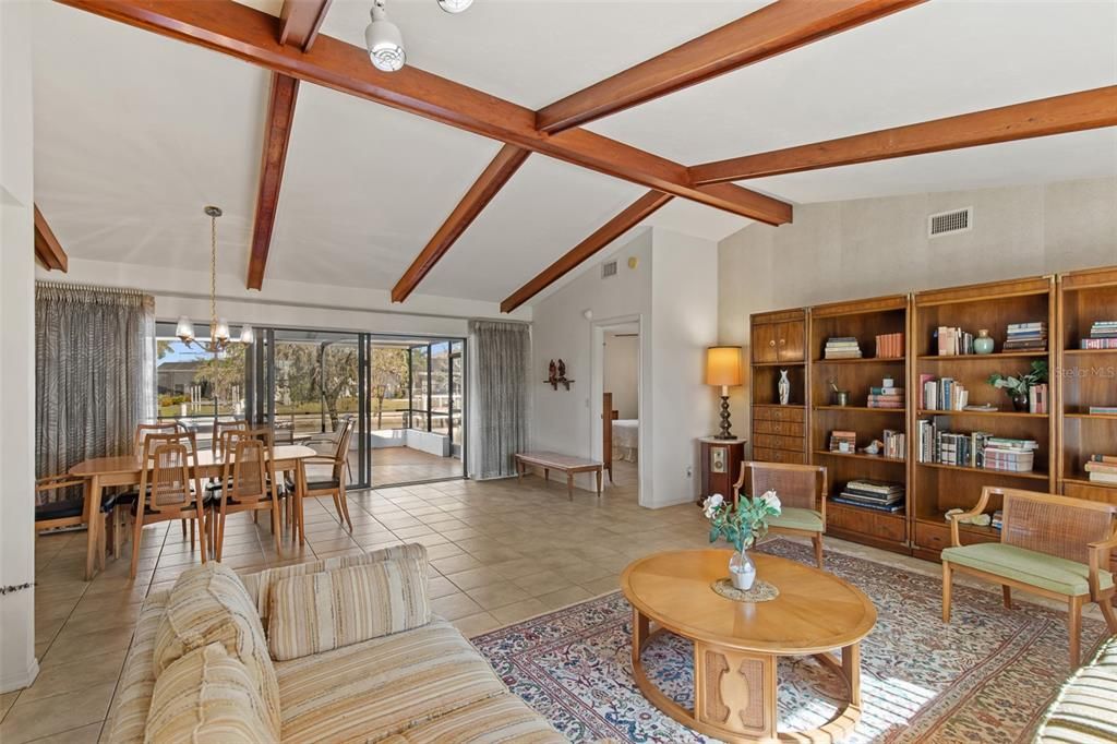 For Sale: $525,000 (3 beds, 2 baths, 1830 Square Feet)