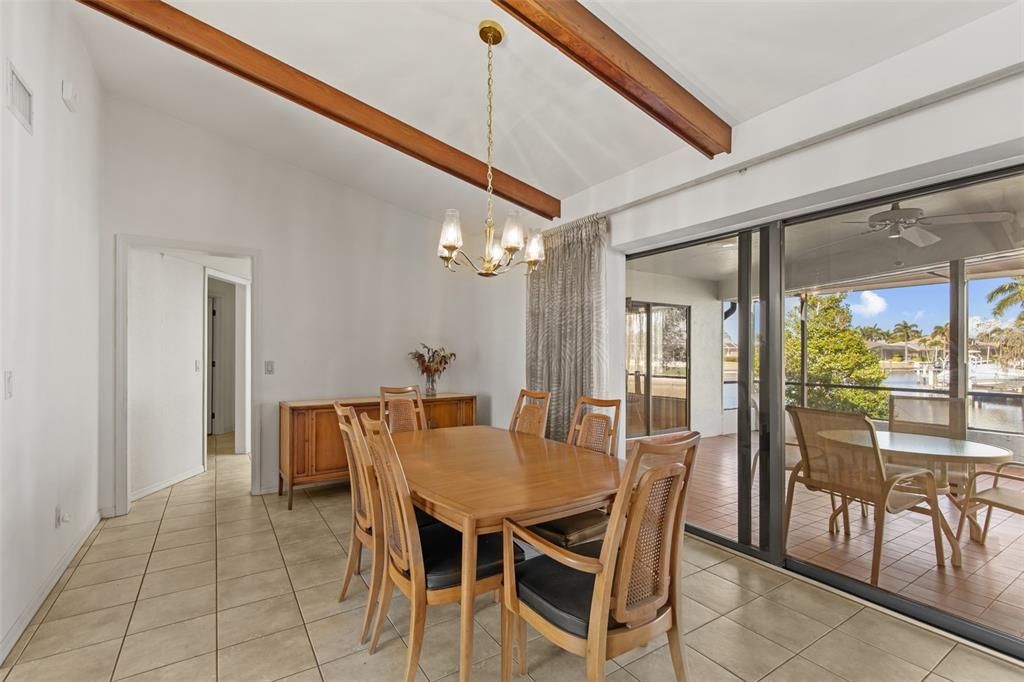 For Sale: $525,000 (3 beds, 2 baths, 1830 Square Feet)