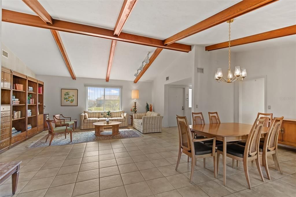 For Sale: $525,000 (3 beds, 2 baths, 1830 Square Feet)