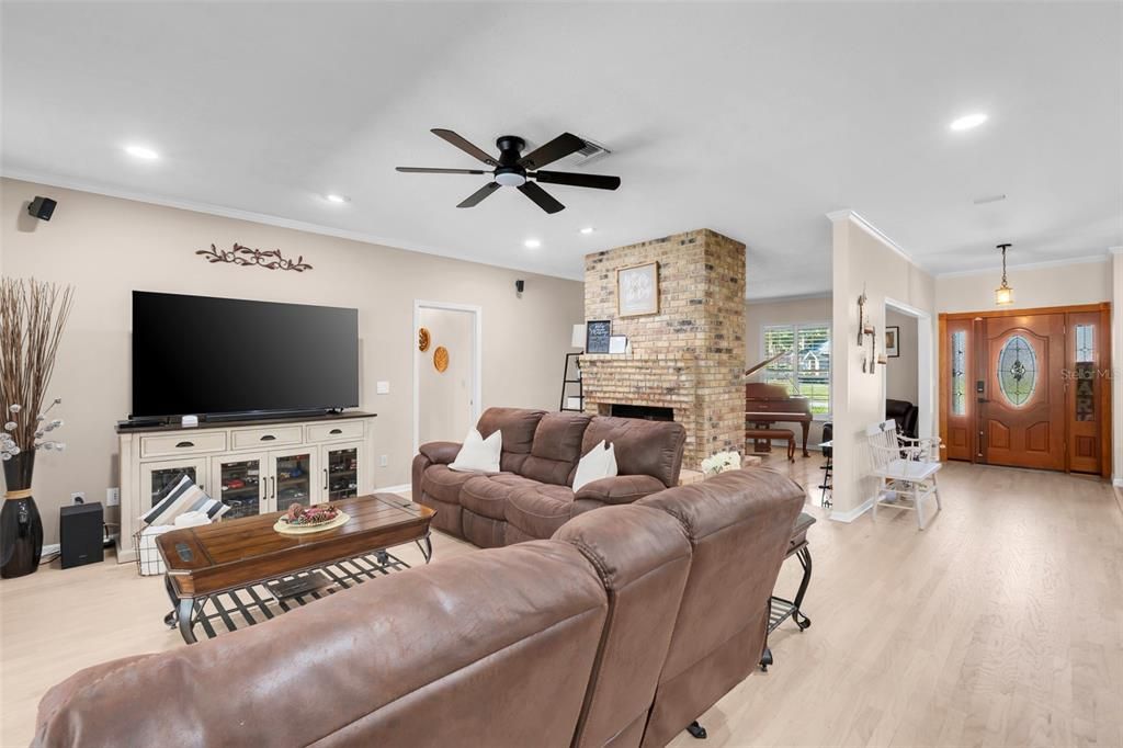 For Sale: $795,000 (4 beds, 2 baths, 2420 Square Feet)