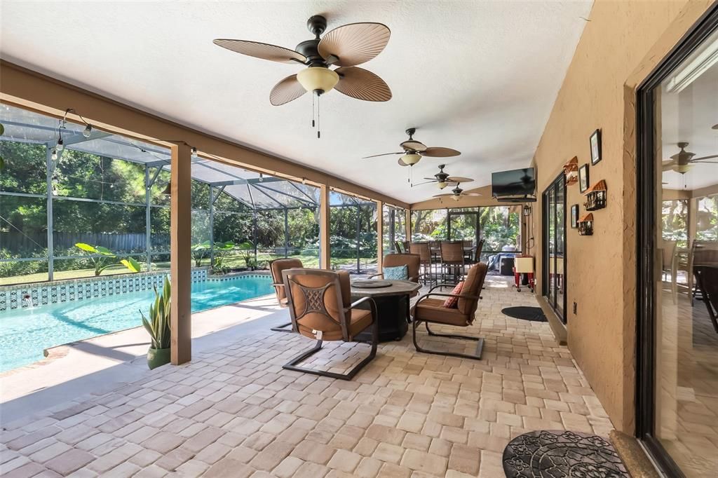 For Sale: $795,000 (4 beds, 2 baths, 2420 Square Feet)